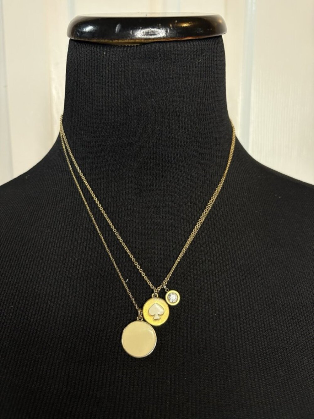 Set Of 2 Pair Of Kate Spade Gold Tone Ivory Charm Pendant Necklaces Crème de La